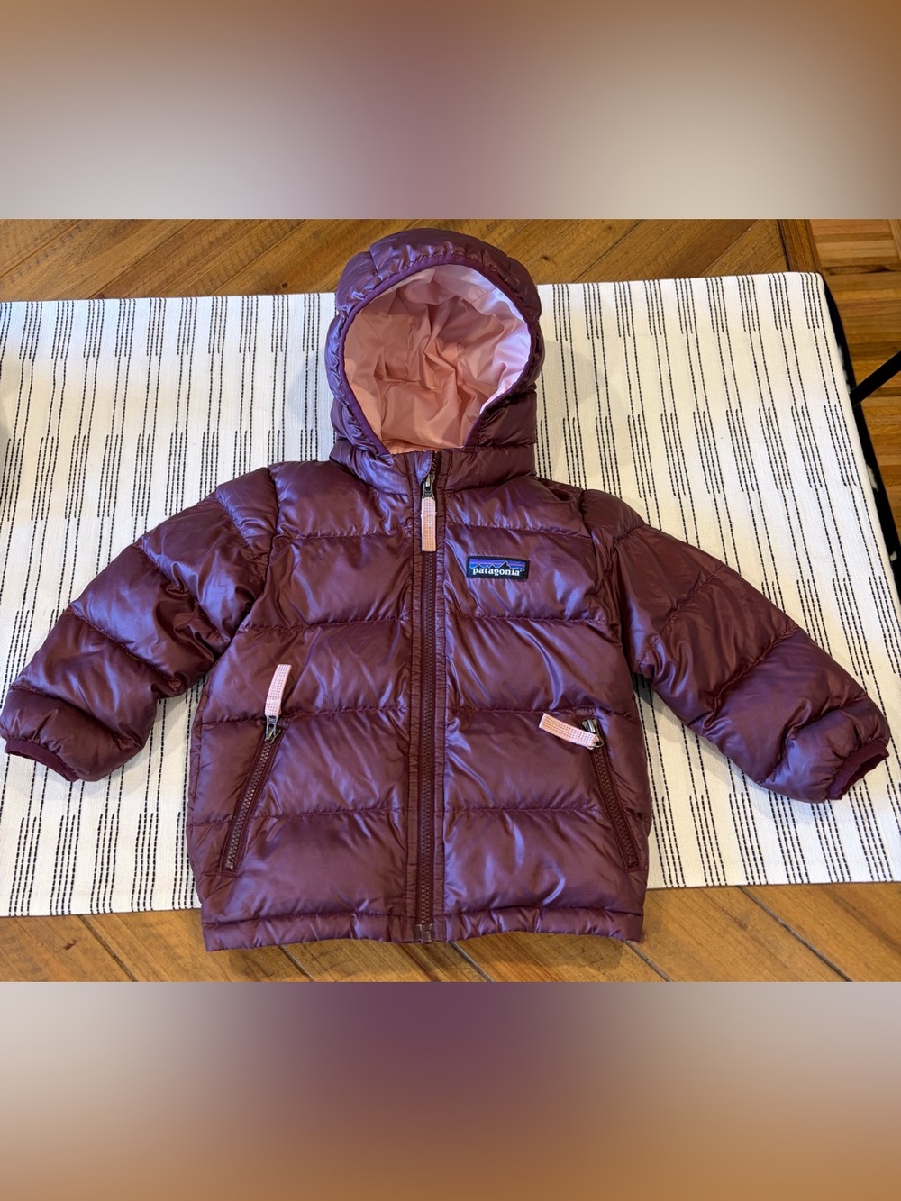 Patagonia Baby High loft down 6-12m pink/purple